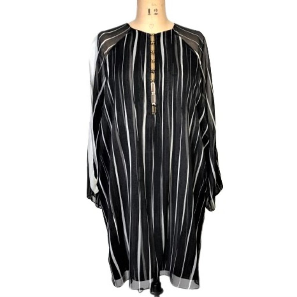 Halston Heritage Striped Crinkle Chiffon square link detail shift dress - Picture 2 of 16
